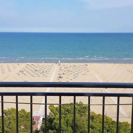 International Seaview Apartments Lignano Sabbiadoro Exterior photo